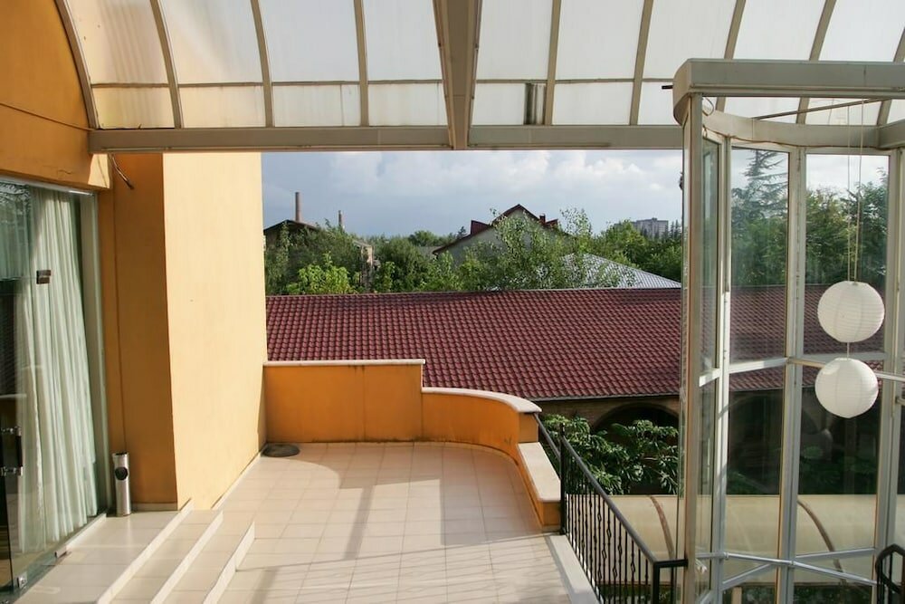 Фото Hotel Eleon