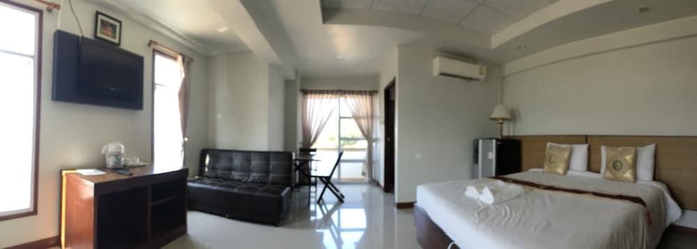 Фото Century Grand Hotel