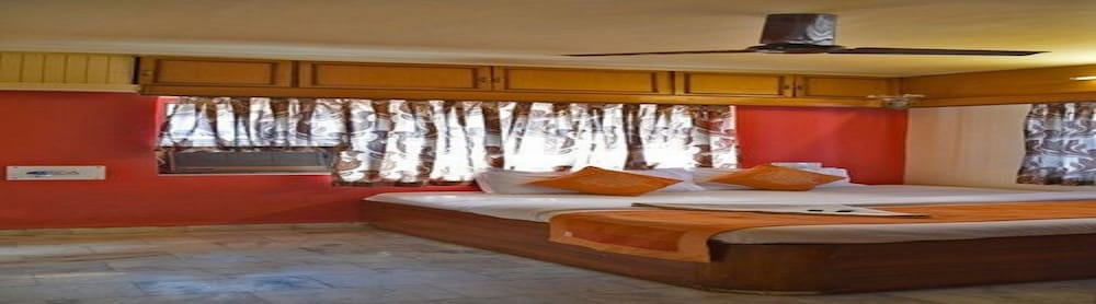 Фото Room Maangta 111 - Andheri East