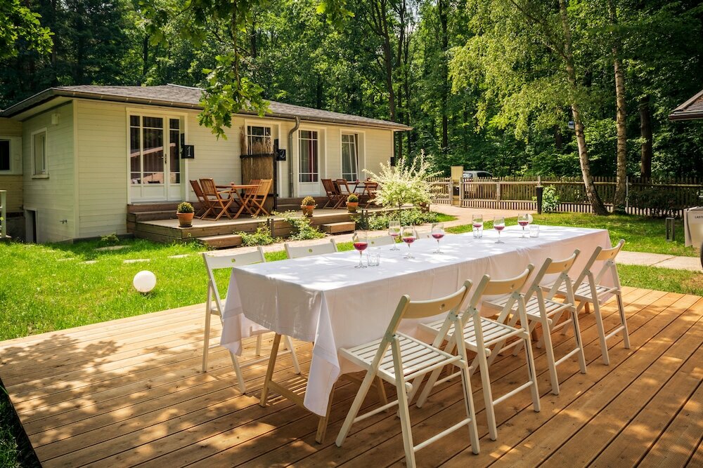 Фото Little Suite Apartments