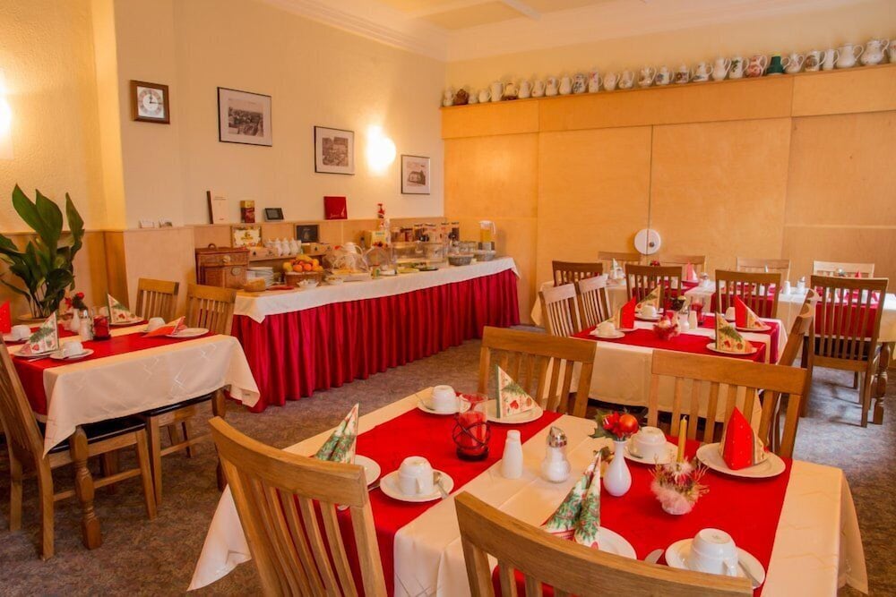 Фото Hotel Zur Post