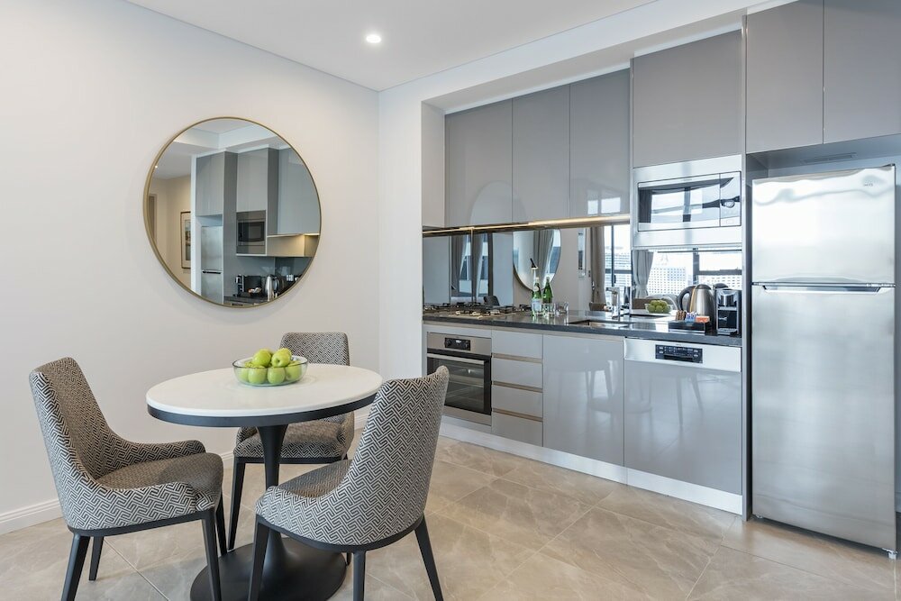 Фото Meriton Suites Sussex Street