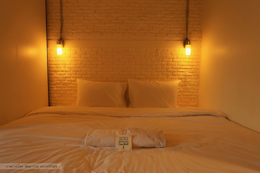 Фото Bangkok Oasis Hotel