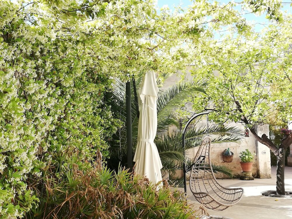 Фото Agorà Suites & Apartments