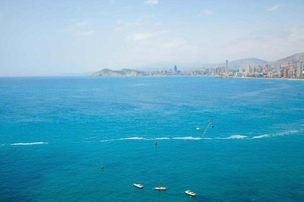 Фото Romantic Holiday Apartments