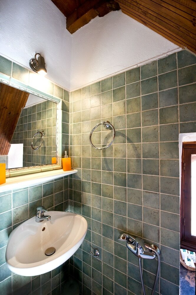 Фото Arapakis Historic Castle