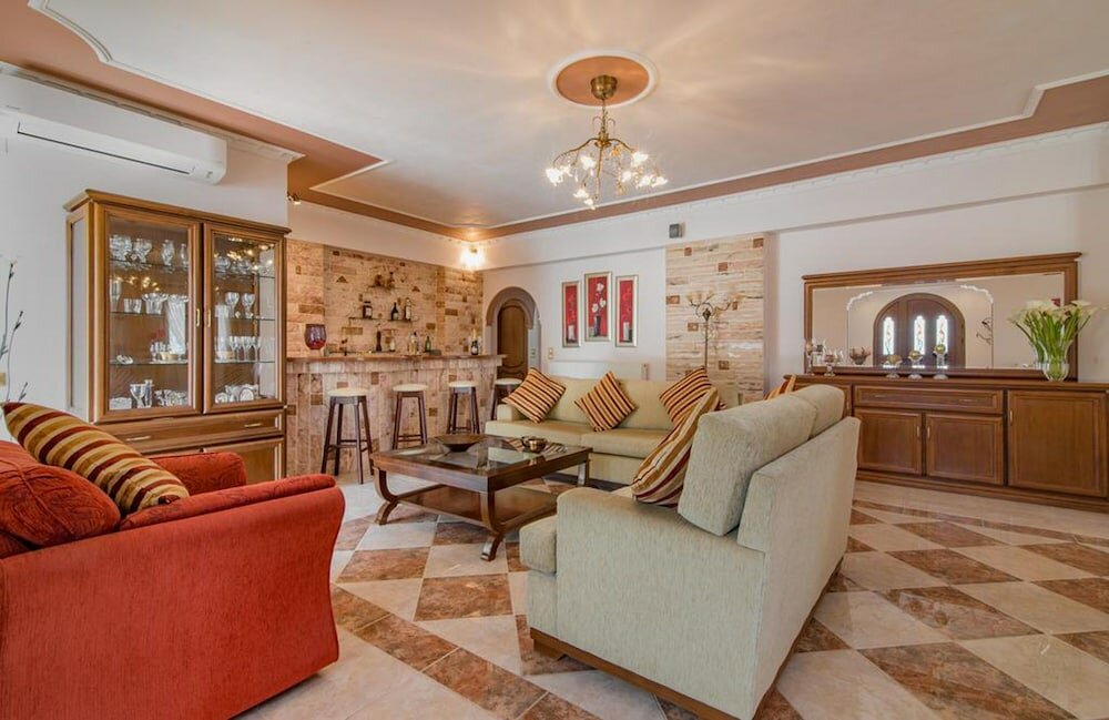 Фото Fontana Holiday Home