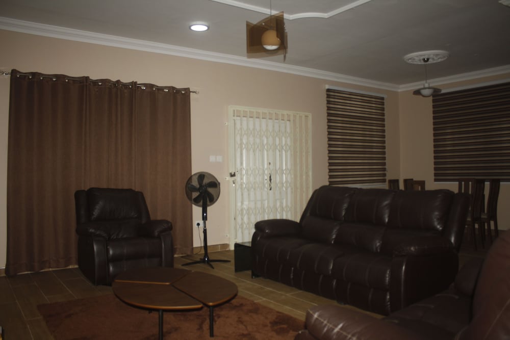 Фото Westhood Homes