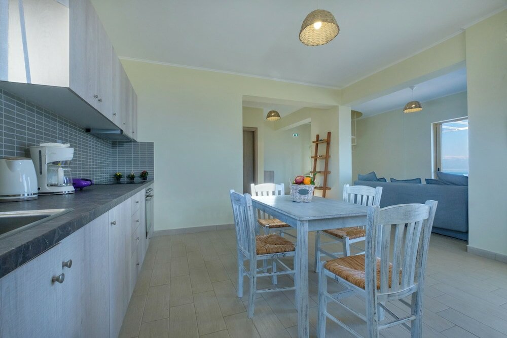 Фото Hilltop Residences