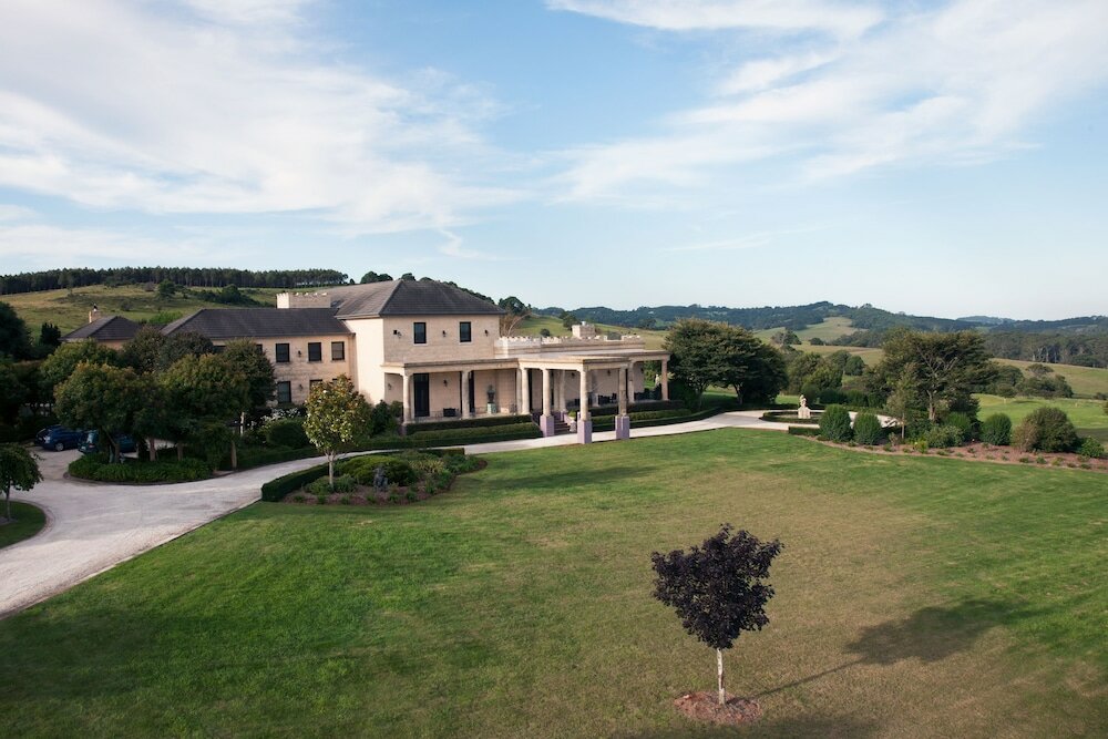 Фото Linden Hall