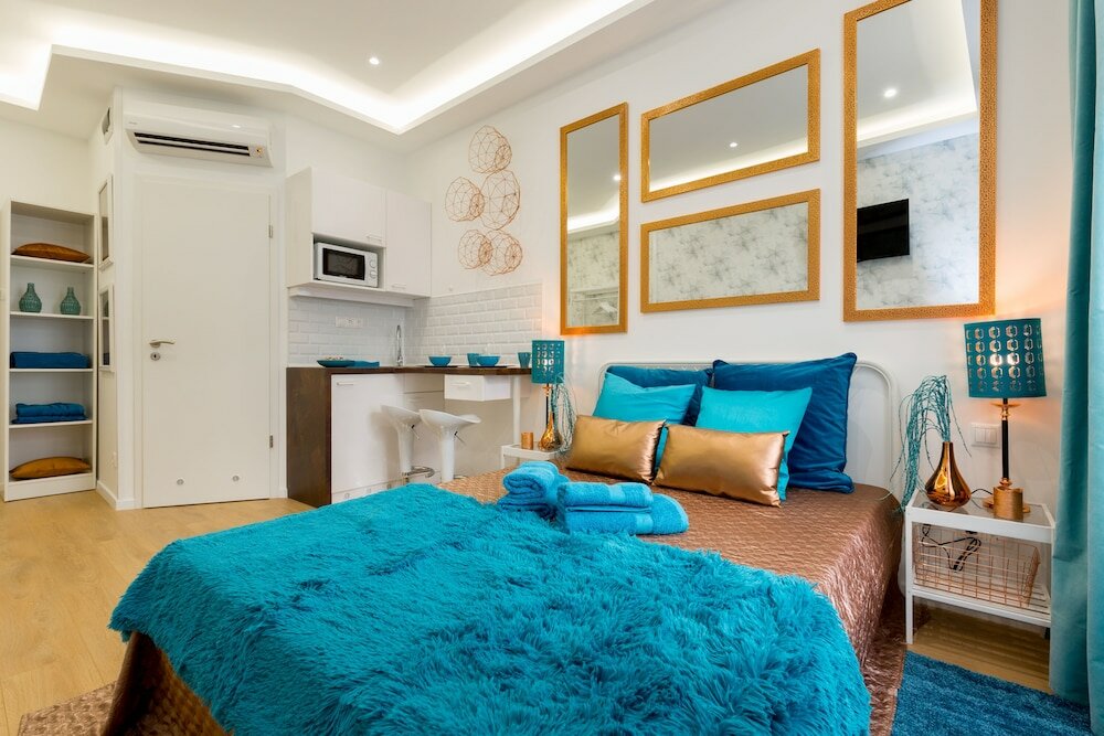 Фото Budapest Holidays Fashion