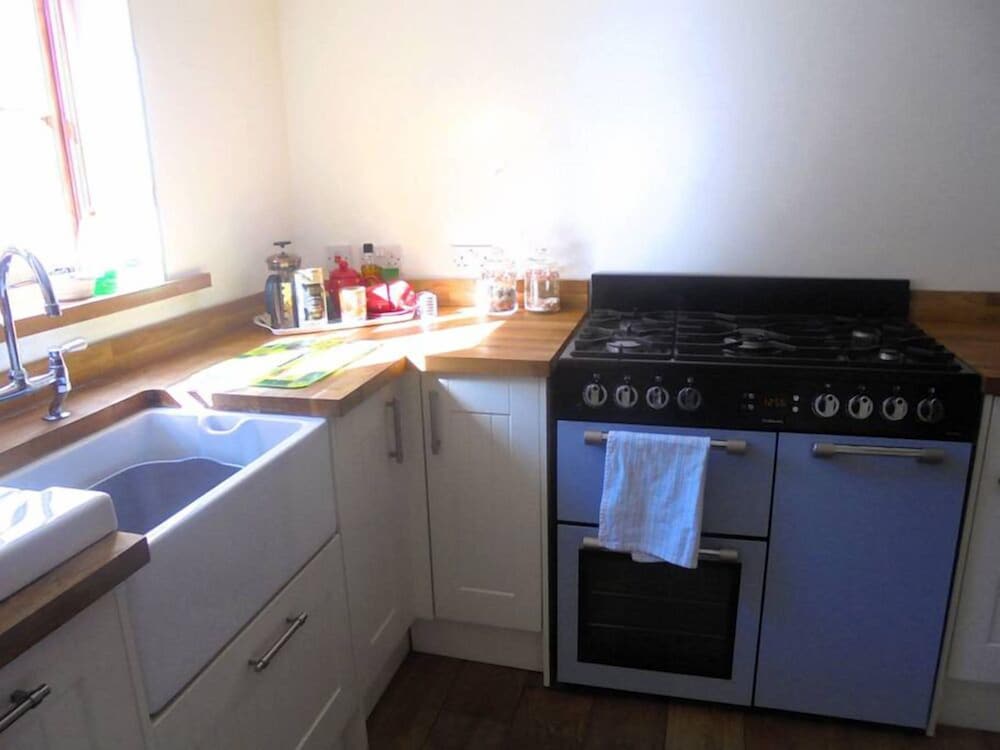 Фото Needles Cottages