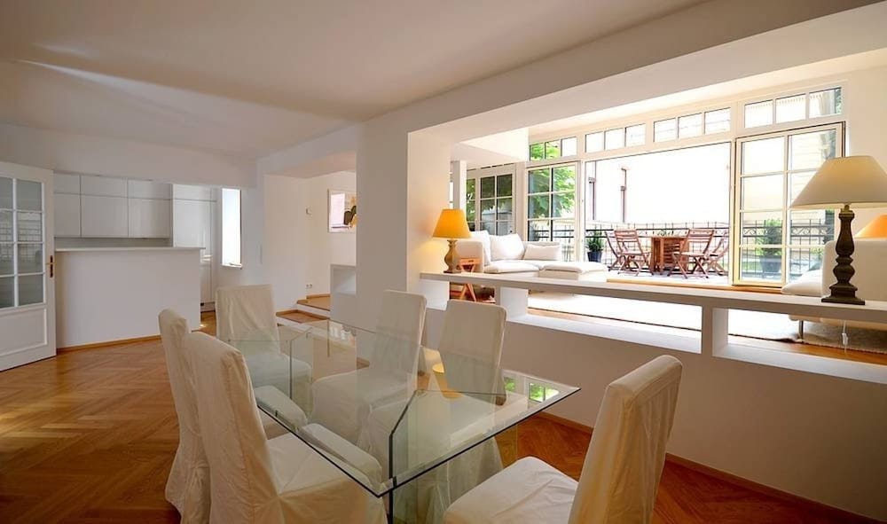 Фото Vienna Residence High-class Luxury Apartment for up to 6 Happy Guests