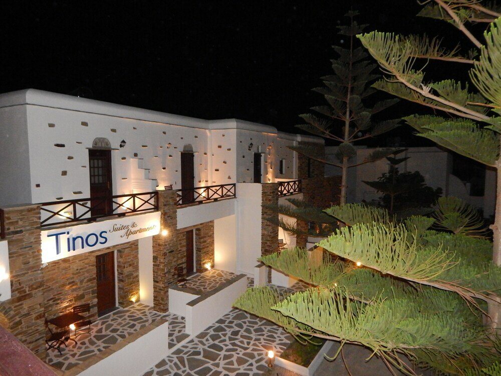 Фото Tinos Suites & Apartments