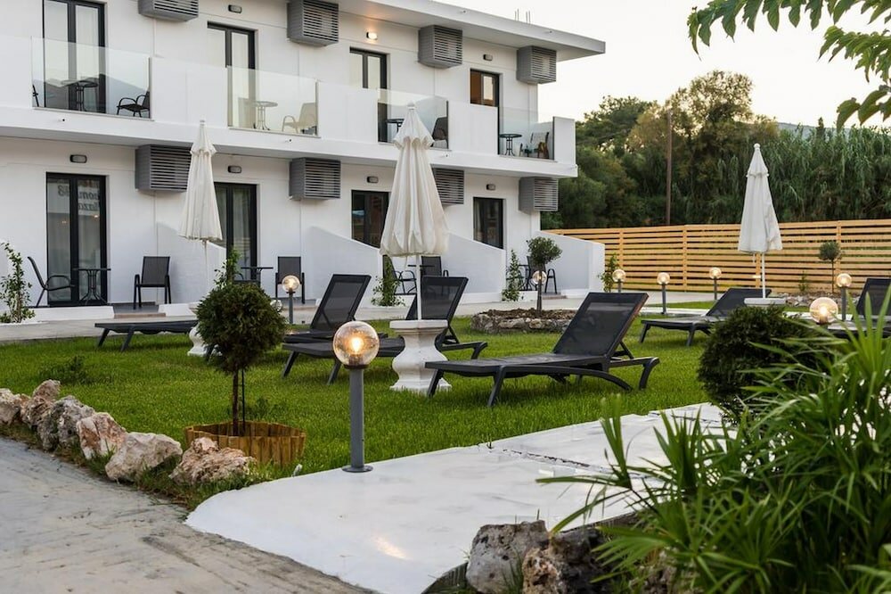 Фото Rooms 48 by Zante Plaza