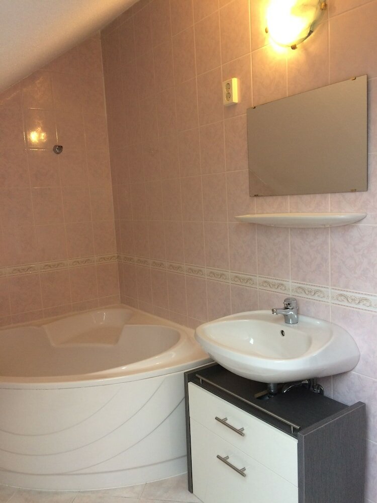 Фото Mary Apartments