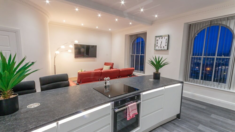 Фото 1 Bed- The Balmoral Suite