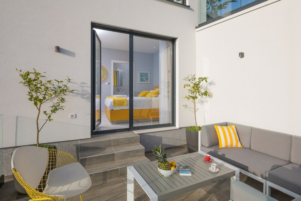 Фото Luxury Villa Riva with Infinity Pool