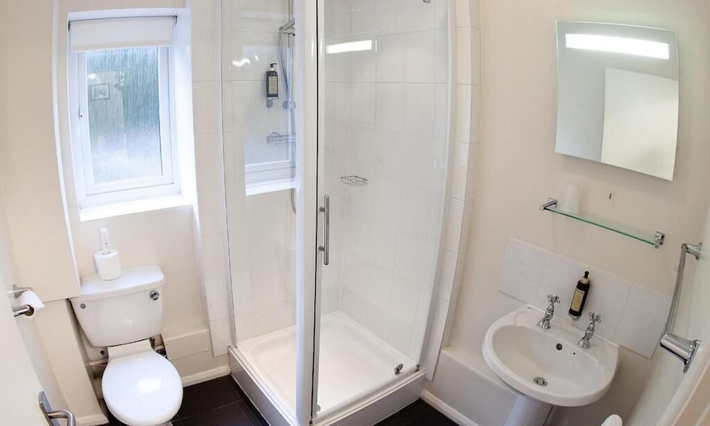 Фото Henley Hotel