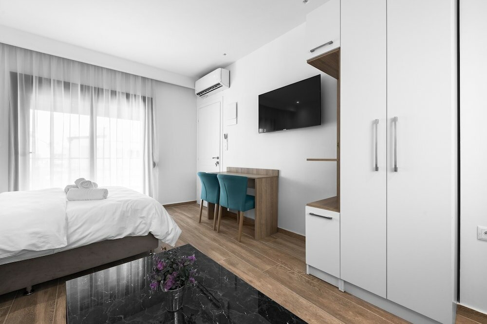 Фото Penthouse Level 8 Nilie Hospitality Mgmt