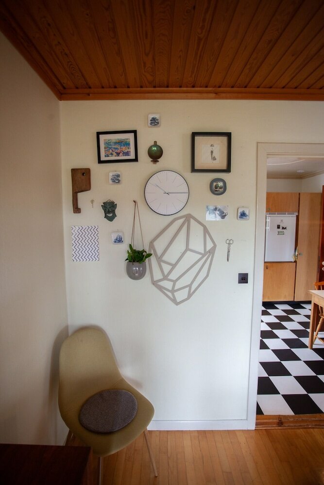 Фото 3 Storey 5 Bedroom, 3 Bathroom House in the Center of Tórshavn