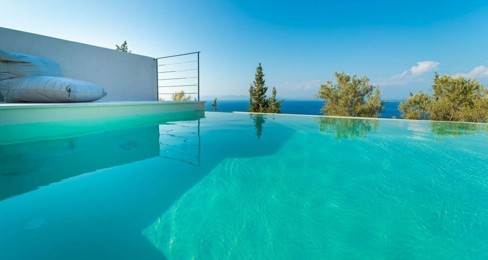 Фото Villa Ionion Theasis