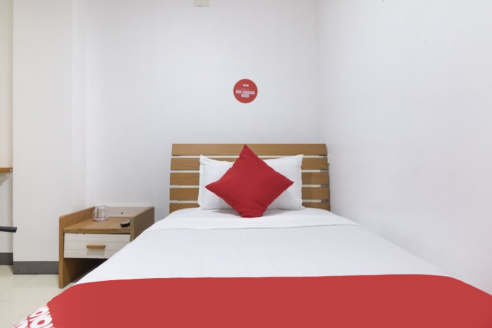 Фото Oyo 416 Lucky Hotel