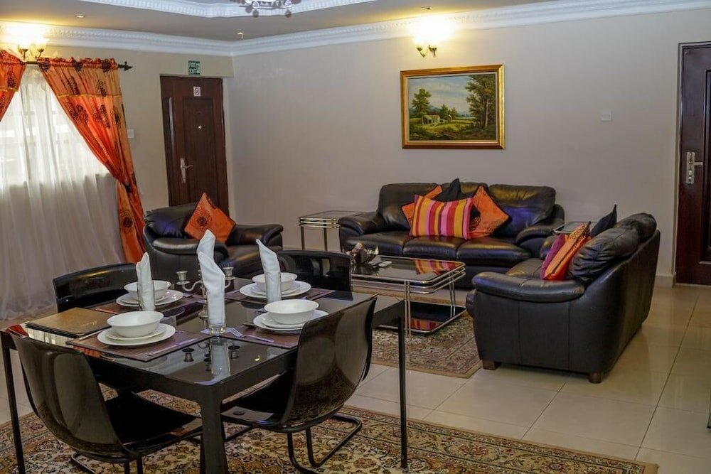 Фото Apartment Royale Hotel and Suite