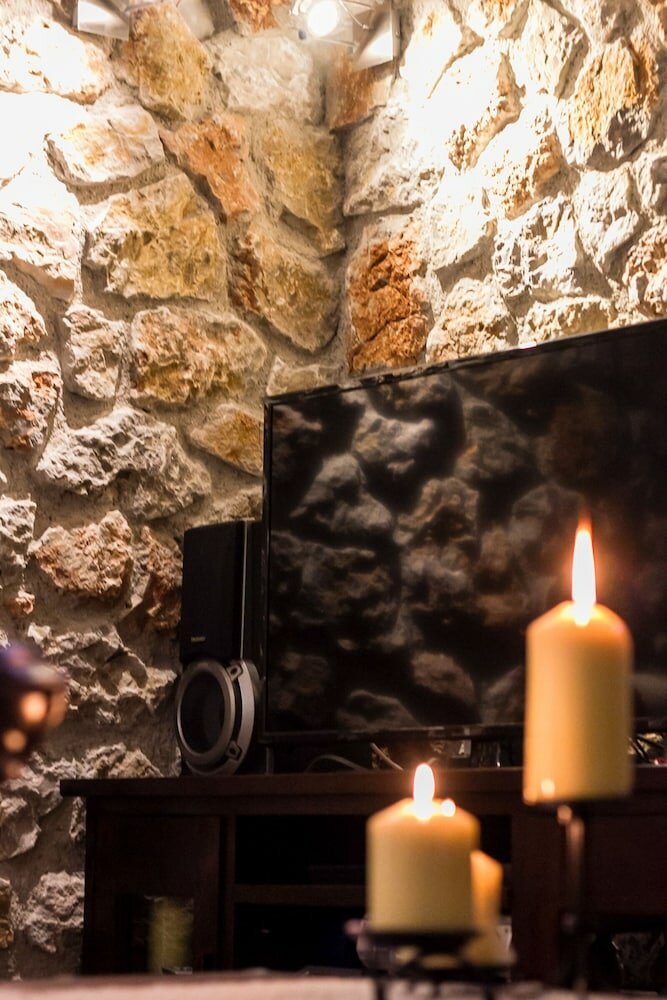 Фото Spacious home with garden in Marathonas