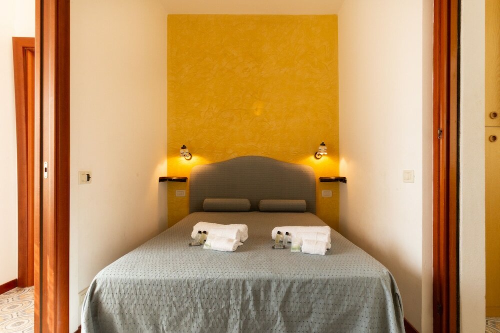 Фото Mondello Wonderful Seaview Apartment