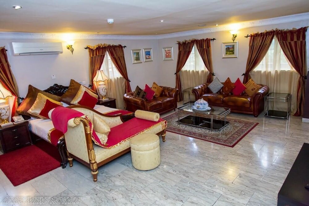 Фото Apartment Royale Hotel and Suite