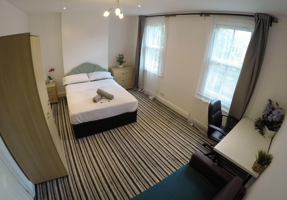 Фото Hollybush Row Rooms