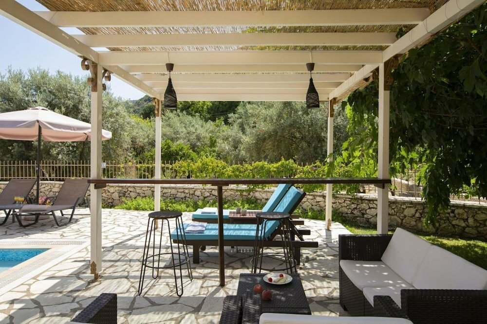 Фото Villa Niriides