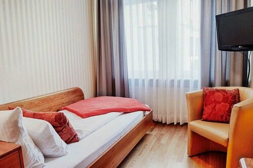 Гостиница Hotel Drei Lilien в Висбадене