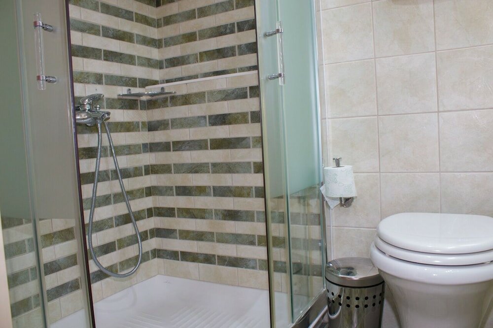 Фото Penthouse City Apartment