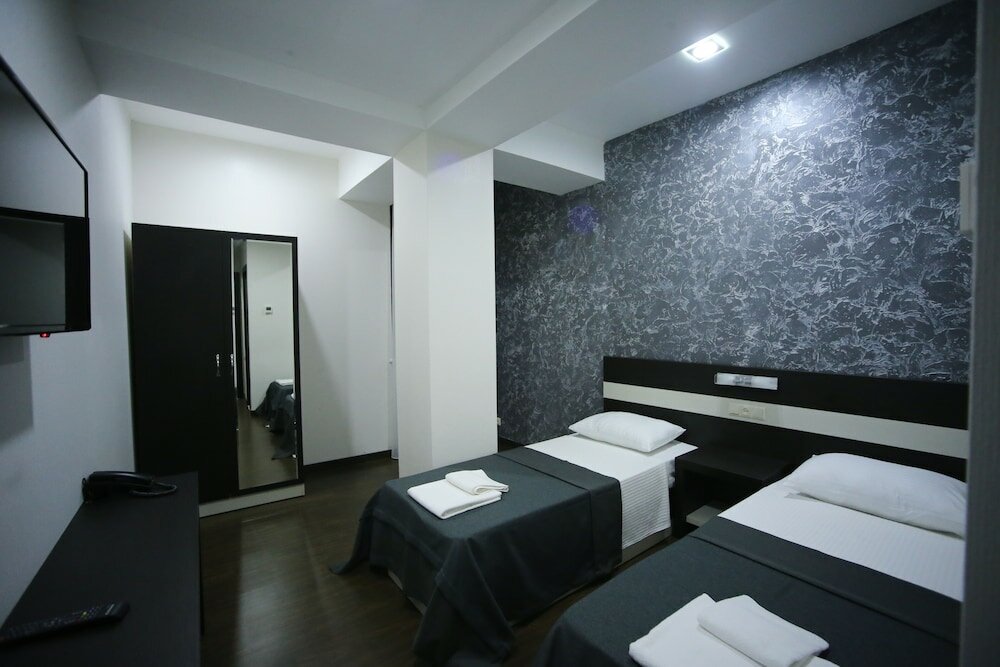 Фото Отель West Tower