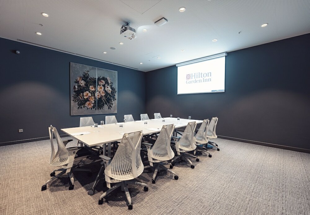 Фото Hilton Garden Inn Tbilisi Chavchavadze