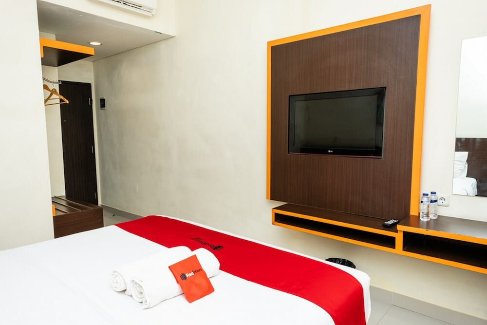 Фото RedDoorz @ Pelita Raya Rappocini