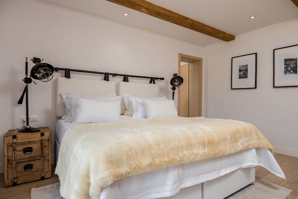 Фото Beachfront Villa Feodora Grande