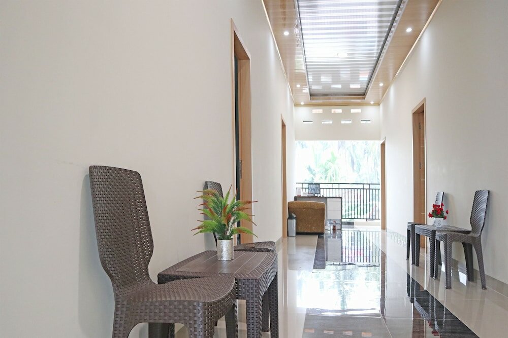 Фото Oyo 1648 Penginapan Three Joye