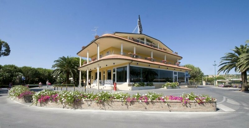 Гостиница Victoria Mobilehome Tortoreto Lido