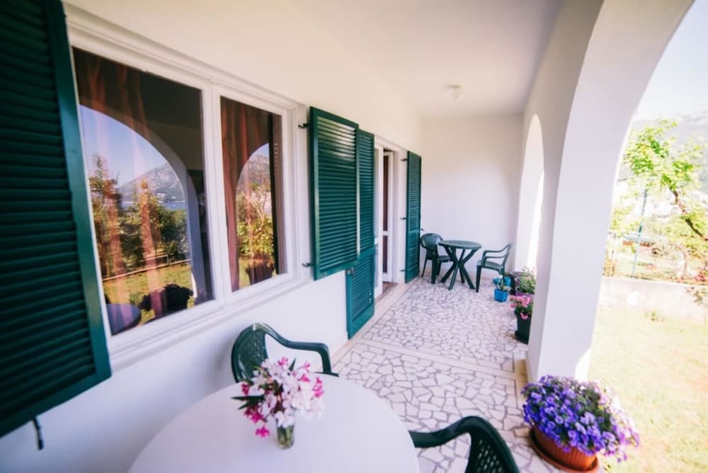 Фото Becici Sunset home