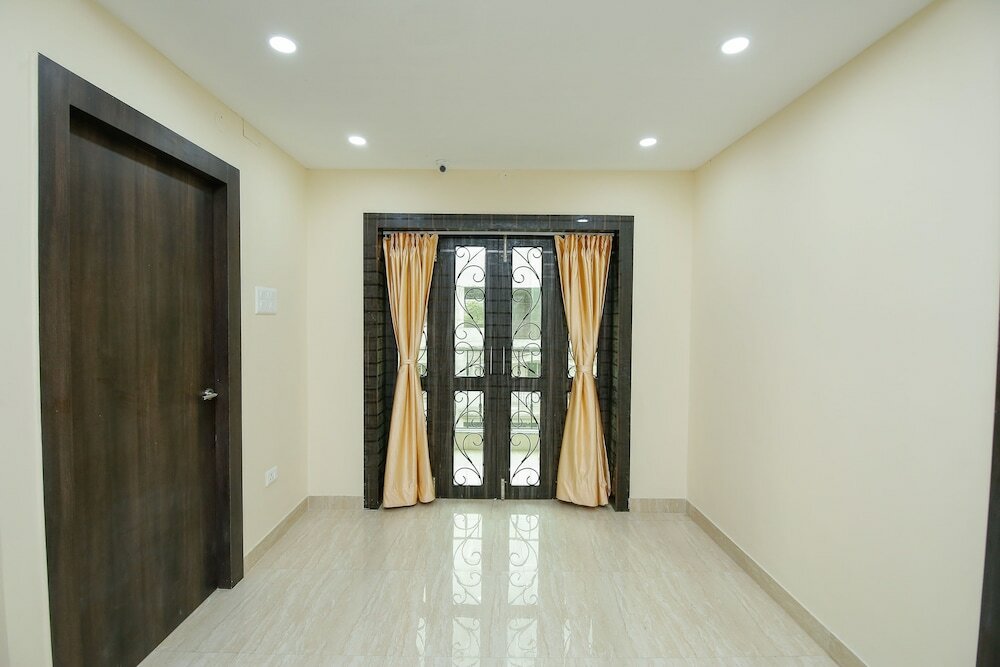 Фото FabHotel Carnival New Town Kolkata