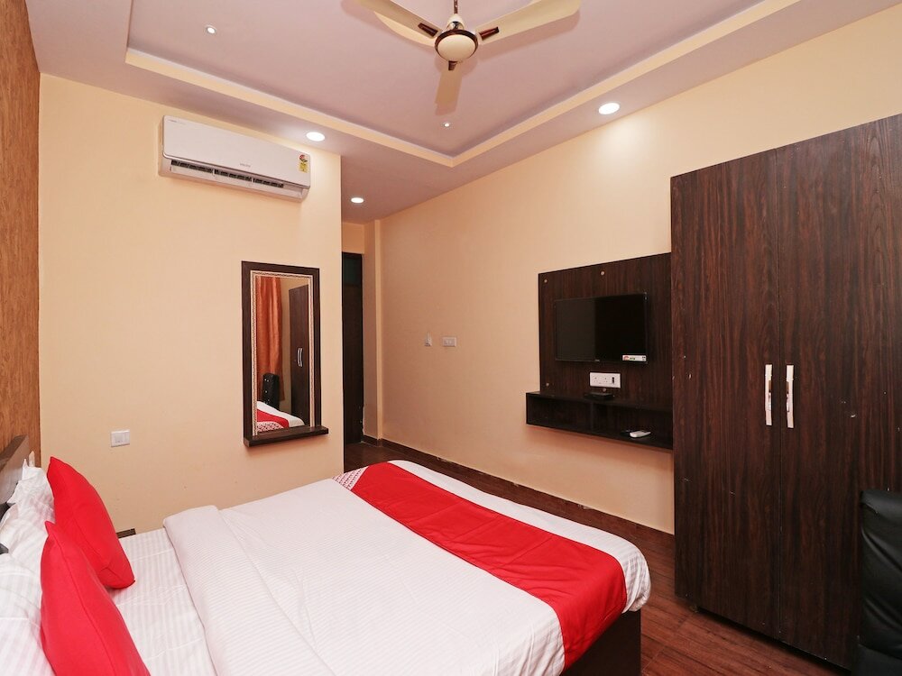 Фото Oyo 13483 Hotel Aradhya's
