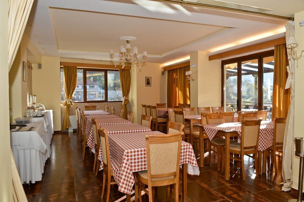 Фото Hotel Mikri Archontissa