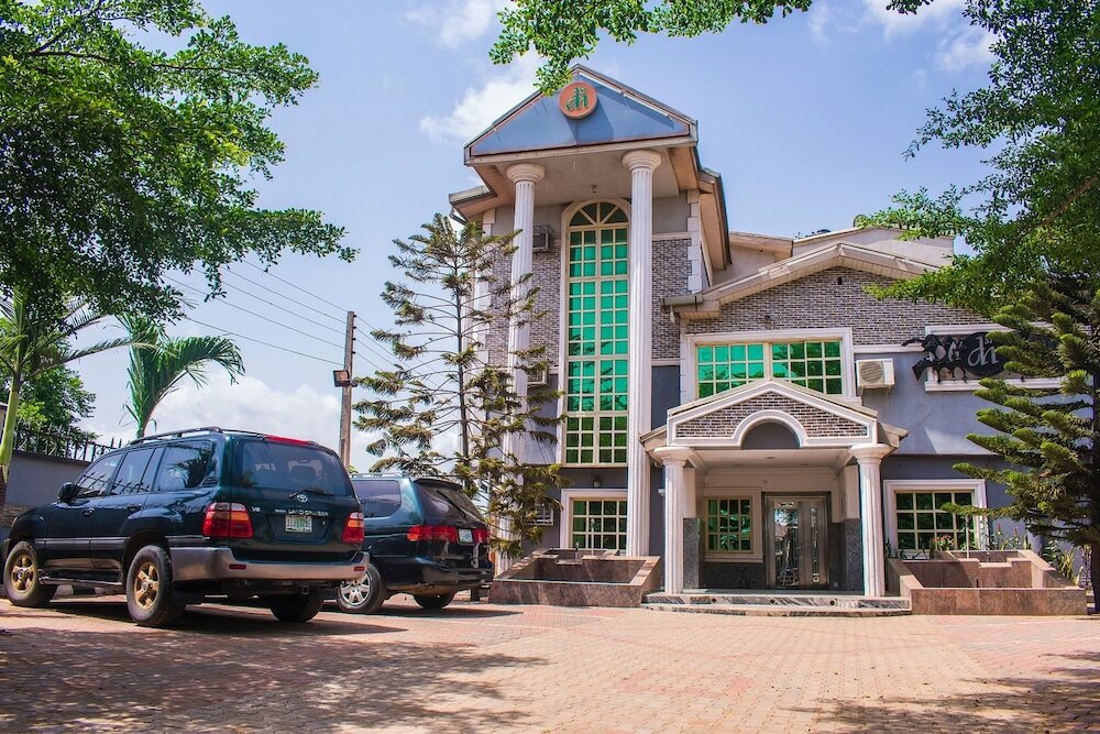 Фото отеля 1