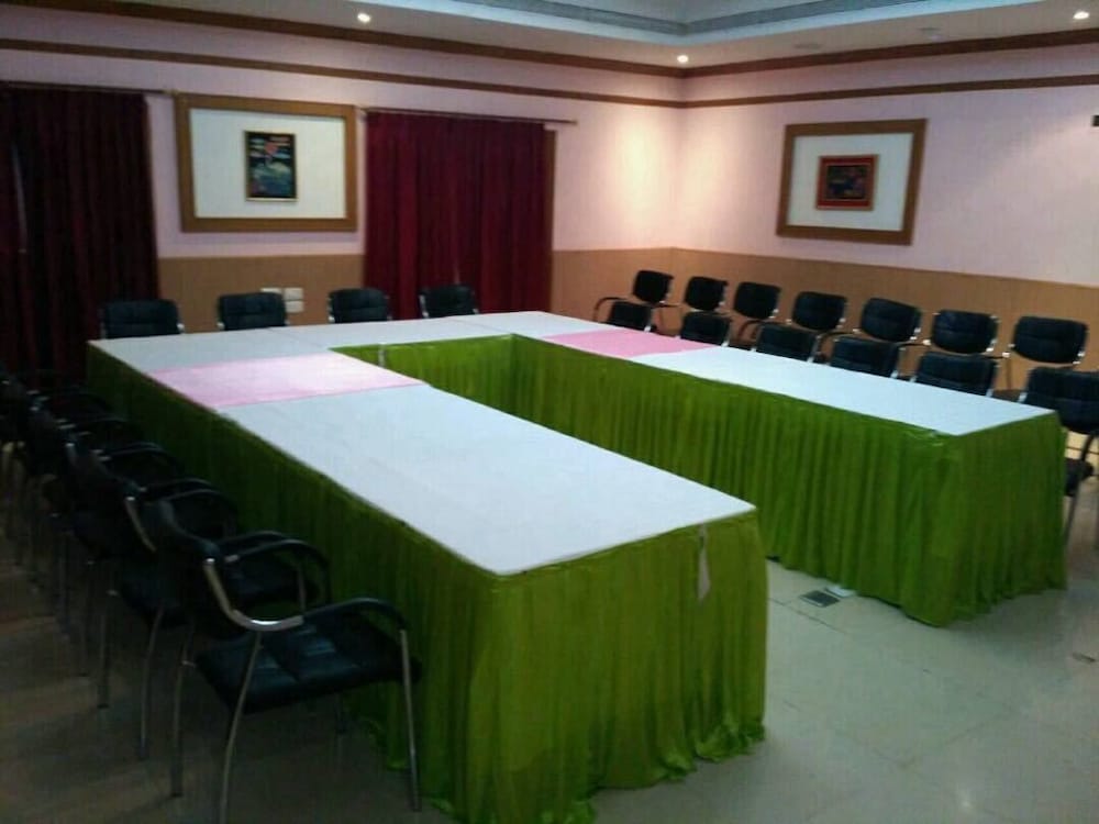 Фото Sathya Park & Resorts