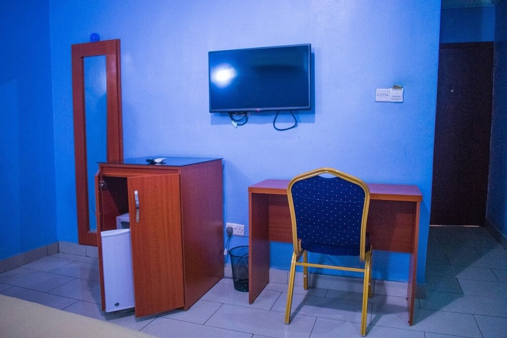 Фото 1st Delightsome House and Suites