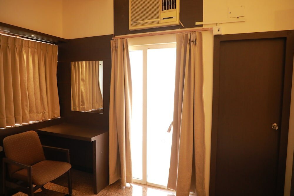 Фото Hotel Sakthi Priya