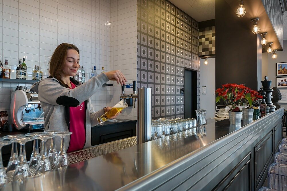 Фото The niu Square